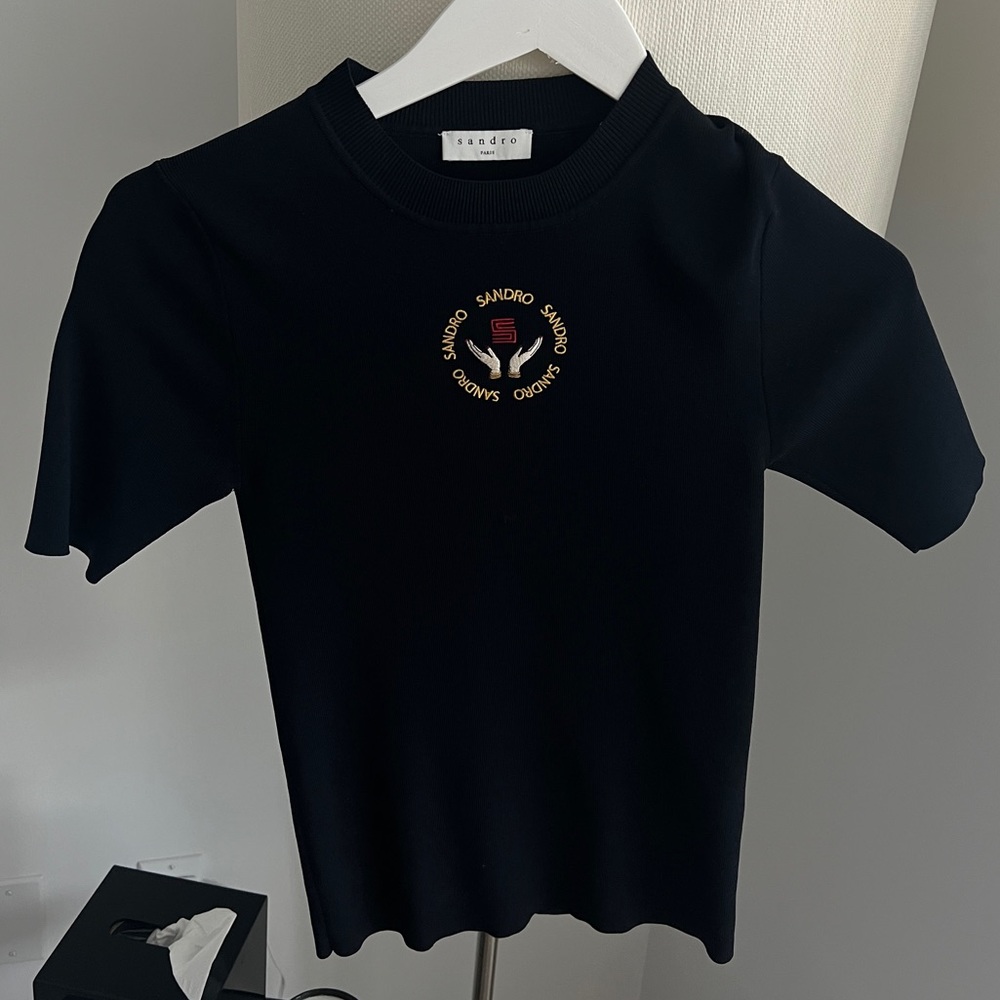 Sandro T-shirt (M)